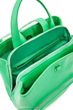 Desigual Half Logo 23 Sumy Mini Backpack Green 7 Desigual Half Logo 23 Sumy Mini Backpack Green -Guess Verkaufsgeschäft Desigual Freizeitrucksack Half Logo 23 Sumy Mini Backpack Green 319573 2