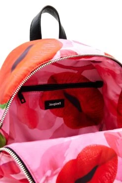 Desigual Lacroix 23 Mombasa Mini Backpack Red 7 Desigual Lacroix 23 Mombasa Mini Backpack Red -Guess Verkaufsgeschäft Desigual Freizeitrucksack Lacroix 23 Mombasa Mini Backpack Red 319687 3