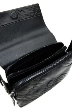 Desigual Logorama Leather Sinaia Across Body Bag Black 7 Desigual Logorama Leather Sinaia Across Body Bag Black -Guess Verkaufsgeschäft Desigual Umhaengetasche Logorama Leather Sinaia Across Body Bag 319636 3