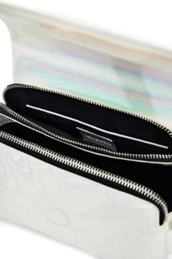 Desigual Metalover Sinaia Across Body Bag Blanc 7 Desigual Metalover Sinaia Across Body Bag Blanc -Guess Verkaufsgeschäft Desigual Umhaengetasche Metalover Sinaia Across Body Bag Blanc 316833 1