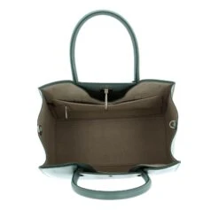 Furla Genesi Tote Bag M Mineral Green 9 Furla Genesi Tote Bag M Mineral Green -Guess Verkaufsgeschäft FURLA Schultertasche Genesi Tote Bag M Mineral Green 320615 4