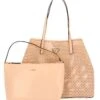 Guess Vikky Large Tote Apricot Cream 7 Guess Vikky Large Tote Apricot Cream -Guess Verkaufsgeschäft GUESS Shopper Vikky Large Tote Apricot Cream 326977