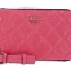 Guess Caddie Camera Bag Magenta -Guess Verkaufsgeschäft GUESS Umhaengetasche Caddie Camera Bag Magenta 324313 2