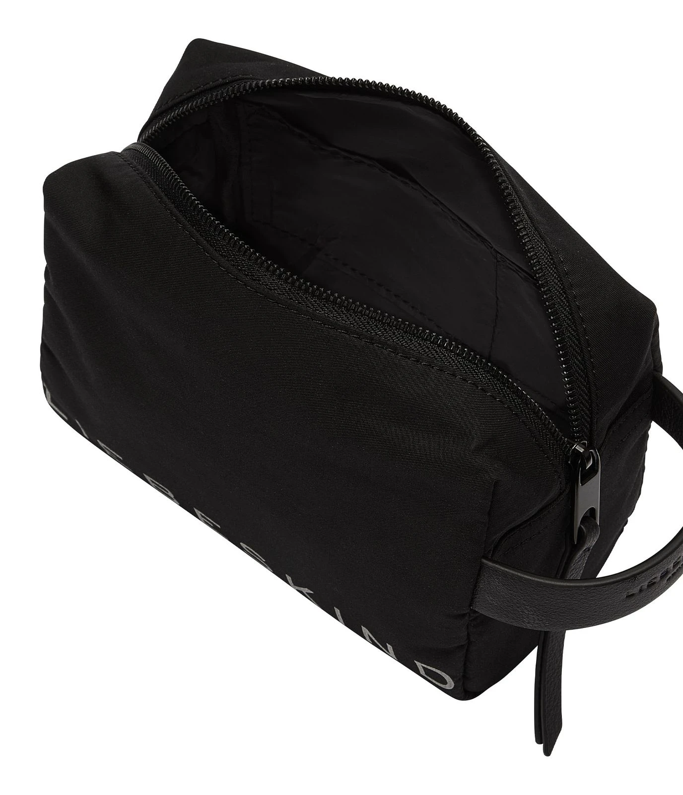 LIEBESKIND BERLIN Jillian Crisp Nylon Cosmetic Pouch S Black 3 LIEBESKIND BERLIN Jillian Crisp Nylon Cosmetic Pouch S Black – Bild 3
